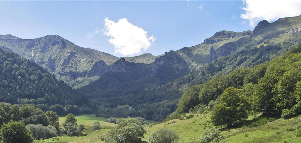 Super Besse - panorama de la Vallée de Chaudefour