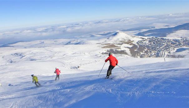 Station de super Besse- ski alpin en famille avec vue sur la station