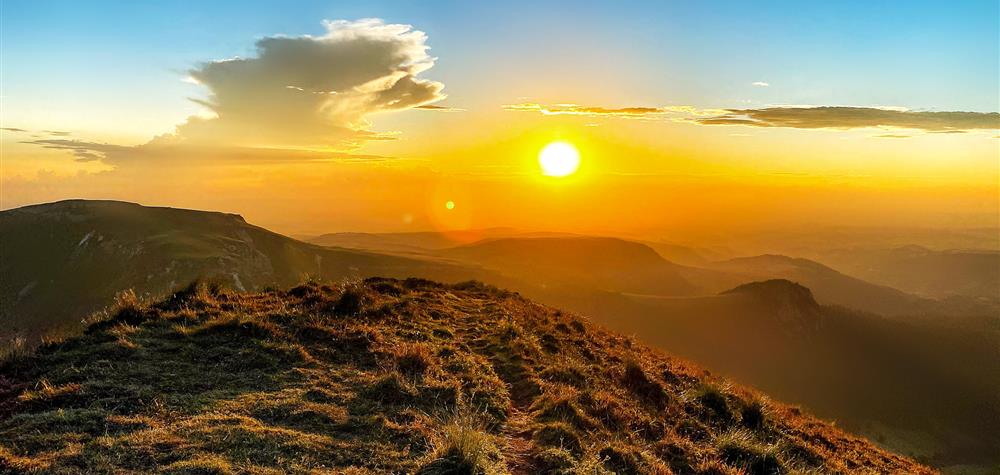 Roc de Cuzeau, magnifique coucher de soleil